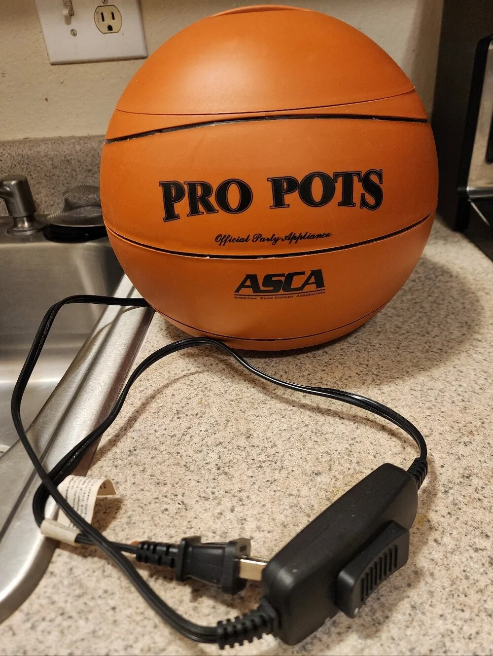 PRO POTS Basketball-Shaped Electric Slow Cooker 1.5 Qt. Capacity - Model BB-10